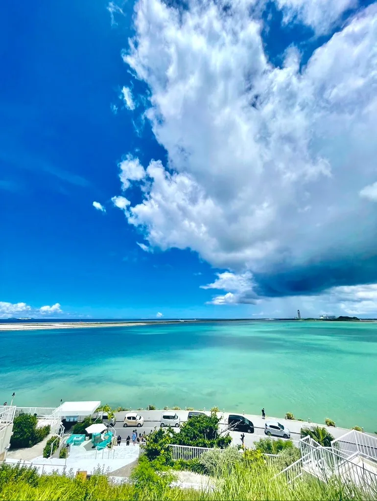 SEE THE SEA select & resort